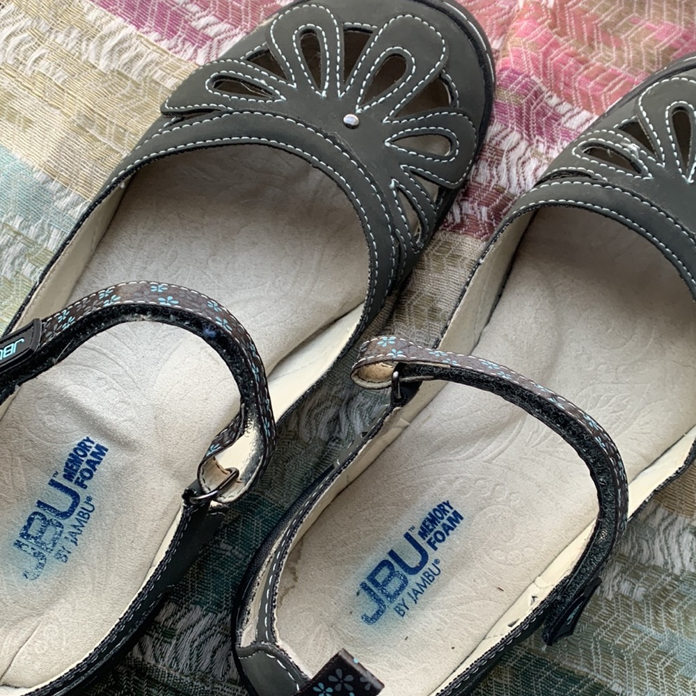 Jambu flats - Picture 4 of 4